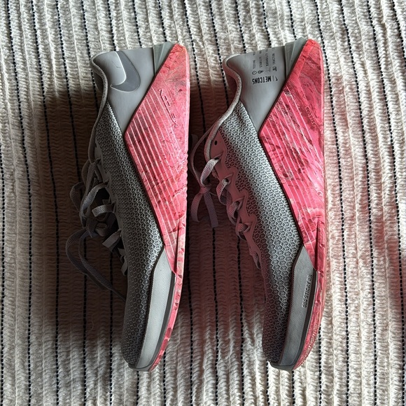 Gray and pink women’s Nike Metcons pure platinum, gently used - Picture 4 of 4